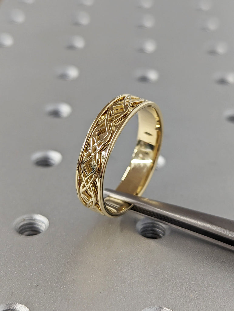 Gold Celtic Band, Mens Celtic Ring, Celtic Wedding Band, Womans Ornate Celtic Norse Ring, Viking Ring, Warrior Ring Band, 14k Yellow Gold