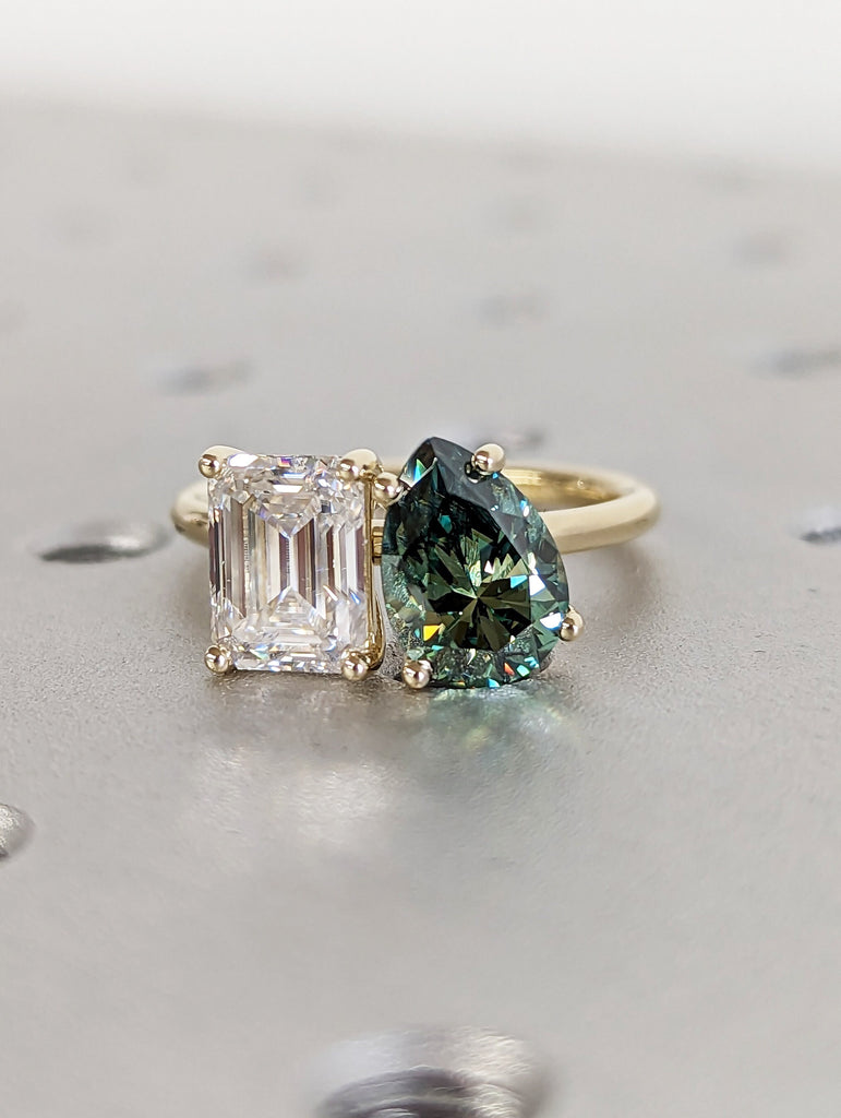 Pear And Emerald Cut Toi Et Moi Moissanite Ring / Green Pear Moissanite Engagement Ring / 14K Yellow Gold Anniversary Ring / Two Stone Ring