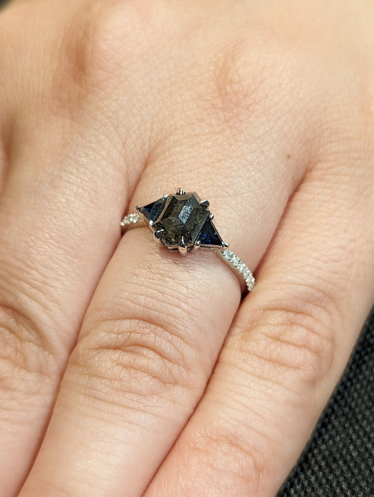 Raw Diamond Hexagon Triangle Sapphire, Salt and Pepper, Unique Engagement Ring, Rose Cut Geometric Diamond Ring, 18k Gold, Custom Handmade