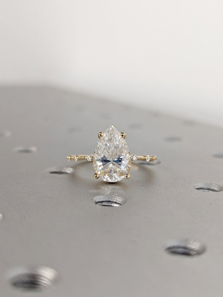 Pear Cut Engagement Ring, Dainty Moissanite Engagement Ring