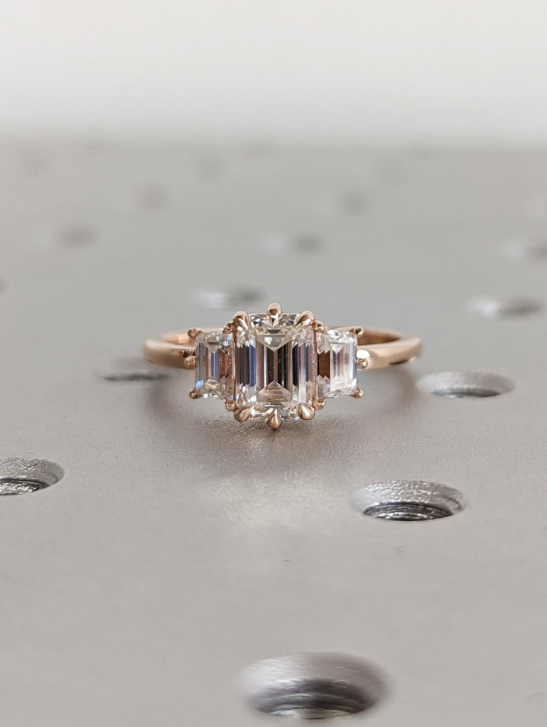 1CT Emerald Three Stone Moissanite Ring, 14K Rose Gold Engagement Ring 3 Stone Side Trapazoid Ring Anniversary Gift Ring For Her Unique Ring