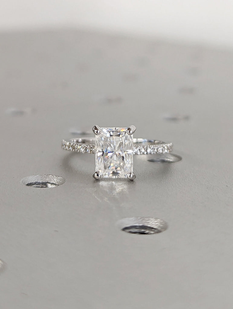 18K Solid Gold Engagement Ring /1.5CT Radiant Moissanite Diamond Wedding Ring/Moissanite Engagement Ring/Stack Ring/Promise ring/White gold