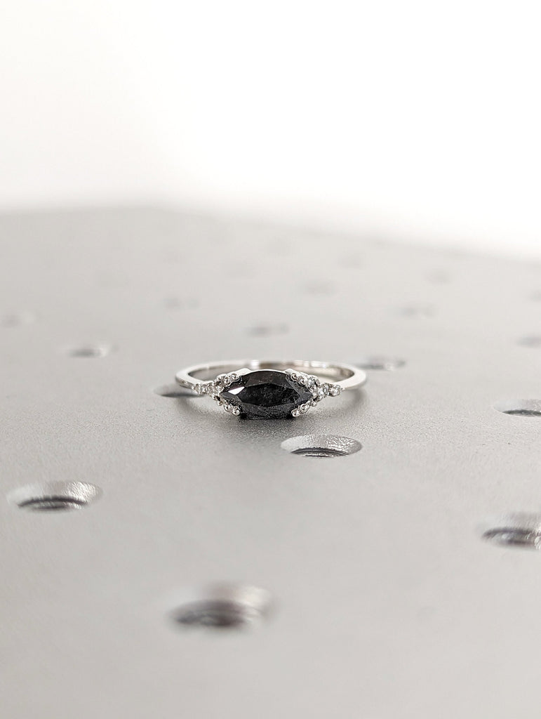 Marquise Salt and Pepper Diamond Wedding Ring, Unique Diamond Wedding Band, Wedding Engagement Ring, Minimalist Diamond Ring