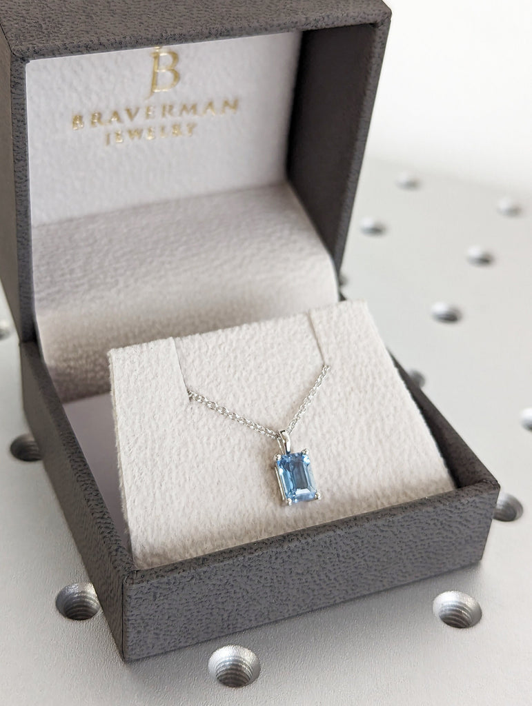 Dainty Aquamarine Necklace, Minimalist Aquamarine Jewelry, March Birthstone Necklace, Aquamarine Pendant, Emerald Cut Lab Aquamarine Jewelry
