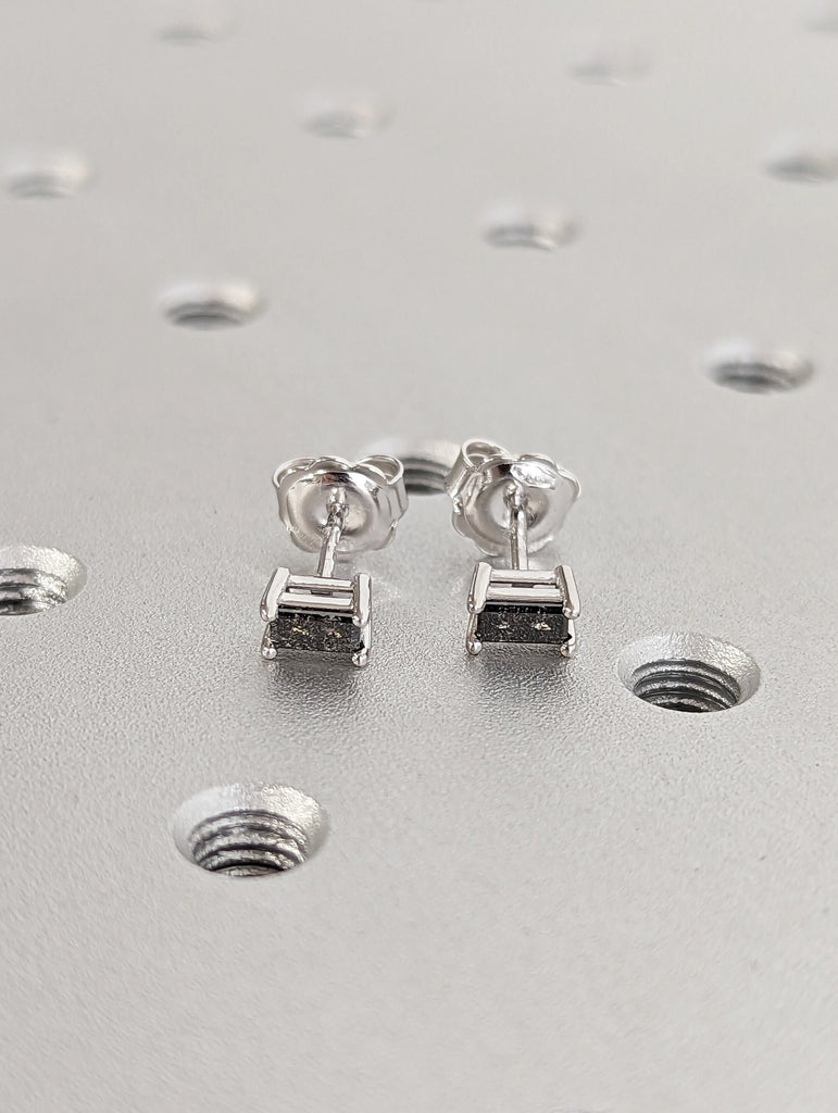 Baguette Cut Salt and Pepper Diamond Earrings - Real Diamond Stud Earrings Gold - Small Grey Diamond Studs - Modern Minimal Unisex Jewelry