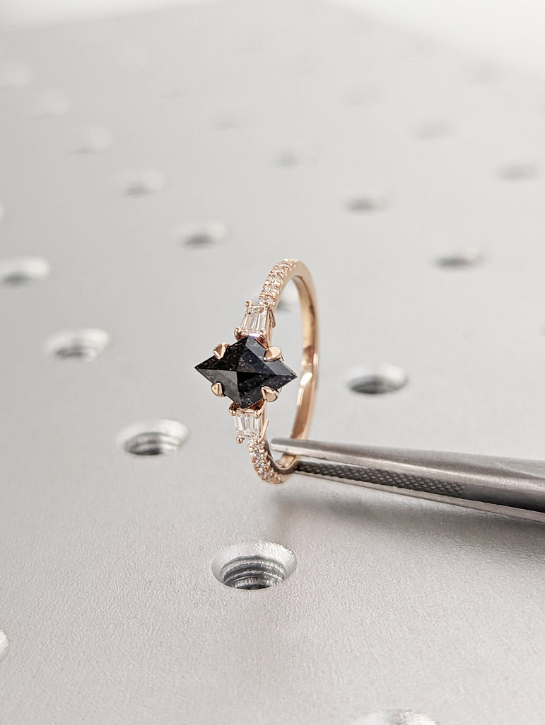 1Ct Kite Rhombus Cut Wedding Set in Rose Gold , Salt and Pepper Bridal Set, Salt and pepper Kite Cut Bridal Set, Vintage Diamond bridal Set