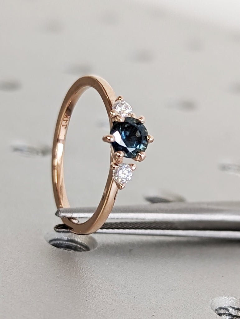 14K Rose Gold Peacock Sapphire Statement Ring, Round Cut Engagement Dainty Sapphire Gemstone Ring, Art Deco Ring, Anniversary Gift