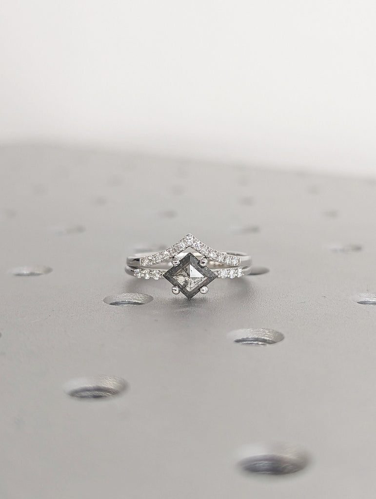 Alternative Diamond Engagement Ring Salt And Pepper Diamond, Kite Diamond Ring, Unique Salt Pepper Diamond Ring, Bridal Set
