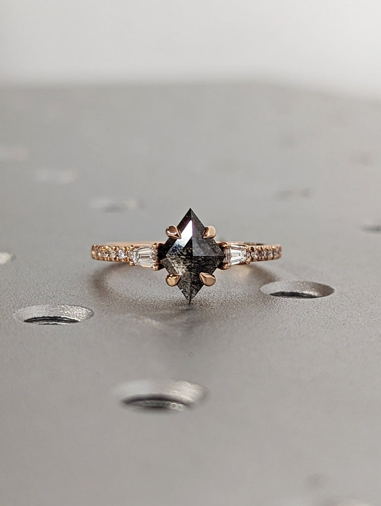 Galaxy Raw Salt and Pepper Diamond Ring- Kite Cut Diamond Engagement Ring Sets- Unique Bridal Geometric Diamond Promise Ring- 14K Rose Gold