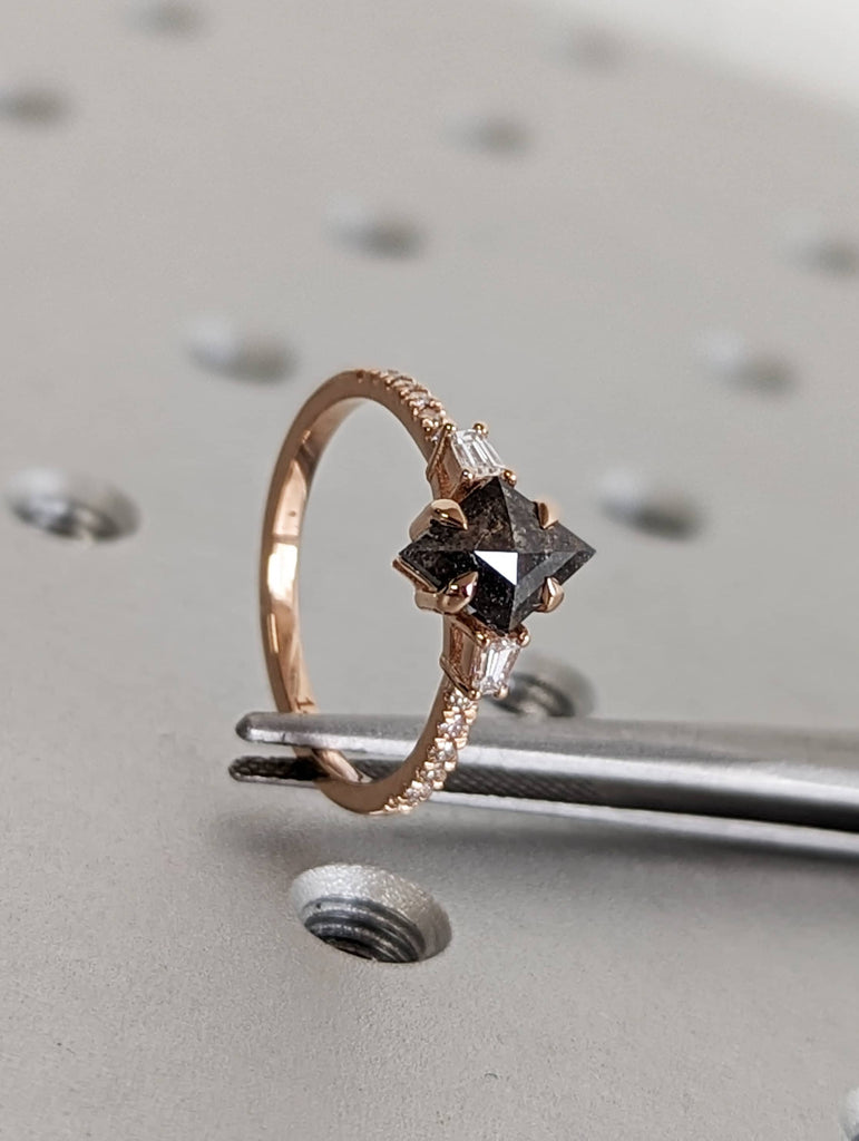 Galaxy Raw Salt and Pepper Diamond Ring- Kite Cut Diamond Engagement Ring Sets- Unique Bridal Geometric Diamond Promise Ring- 14K Rose Gold