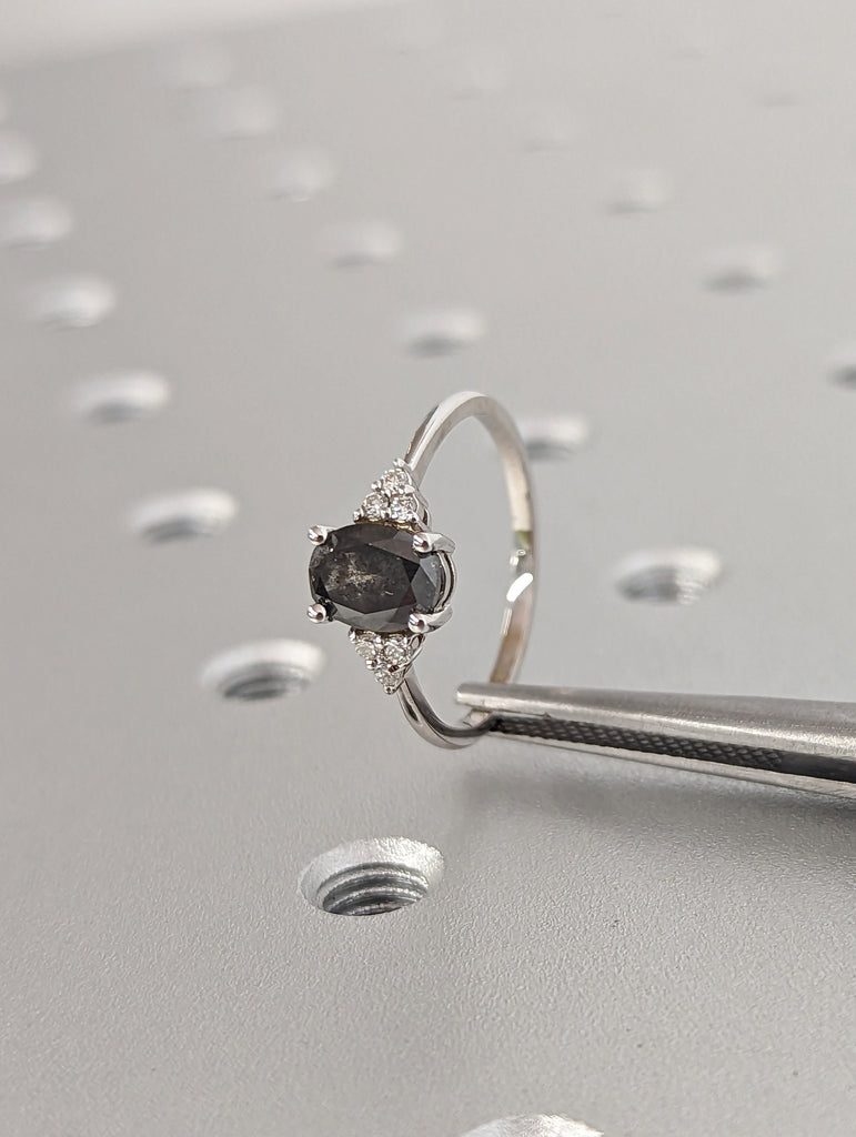 18K White Gold Oval Salt and Pepper Diamond Vintage Engagement Ring | Diamond Cluster Ring | Wedding Bridal Anniversary | Promise Ring