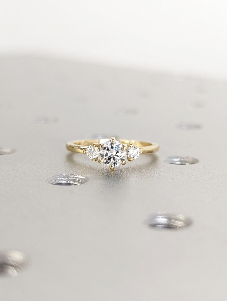 14k Solid Gold Vintage Moissanite Engagement Ring for Women / Cluster Accent Round Moissanite Ring / 0.5, 1, 1.5, 2 CT Promise Ring / Unique