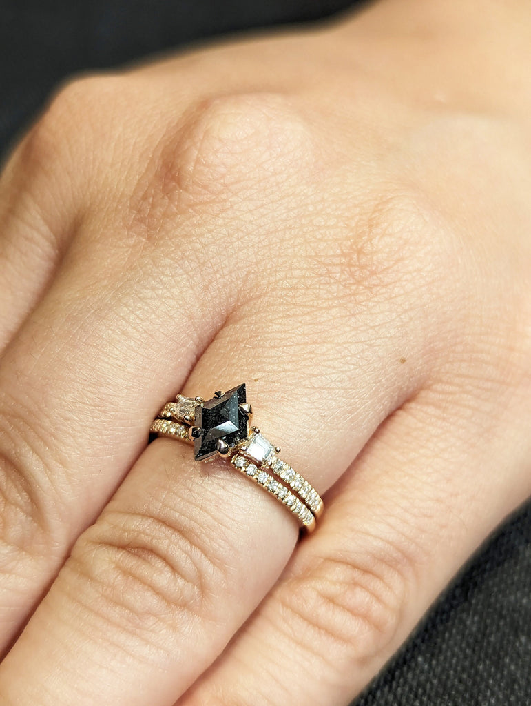 1Ct Kite Rhombus Cut Wedding Set in Rose Gold , Salt and Pepper Bridal Set, Salt and pepper Kite Cut Bridal Set, Vintage Diamond bridal Set