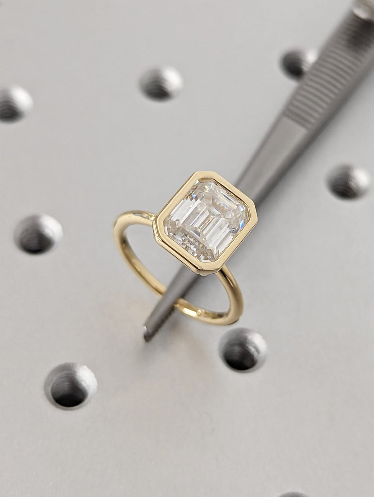 3CT Emerald Cut Moissanite Solitaire Ring, 18K Yellow Gold Engagement Ring, Bezel Setting, Statement Ring, Gift For Her, Bridal Set, Vintage