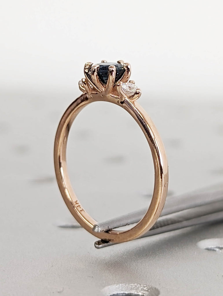 14K Rose Gold Round Cut Peacock Sapphire Engagement Ring, Dainty Statement Sapphire Gemstone Ring, Art Deco Ring, Anniversary Gift