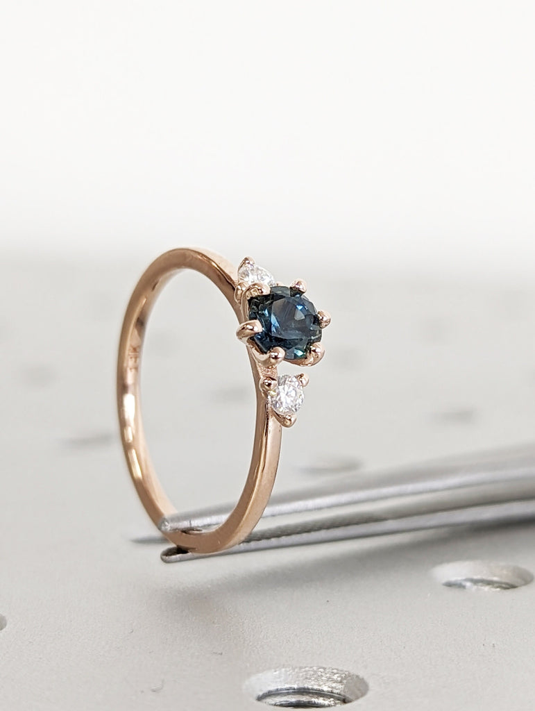 14K Rose Gold Peacock Sapphire Statement Ring, Round Cut Engagement Dainty Sapphire Gemstone Ring, Art Deco Ring, Anniversary Gift