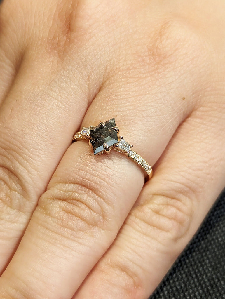 Galaxy Raw Salt and Pepper Diamond Ring- Kite Cut Diamond Engagement Ring Sets- Unique Bridal Geometric Diamond Promise Ring- 14K Rose Gold