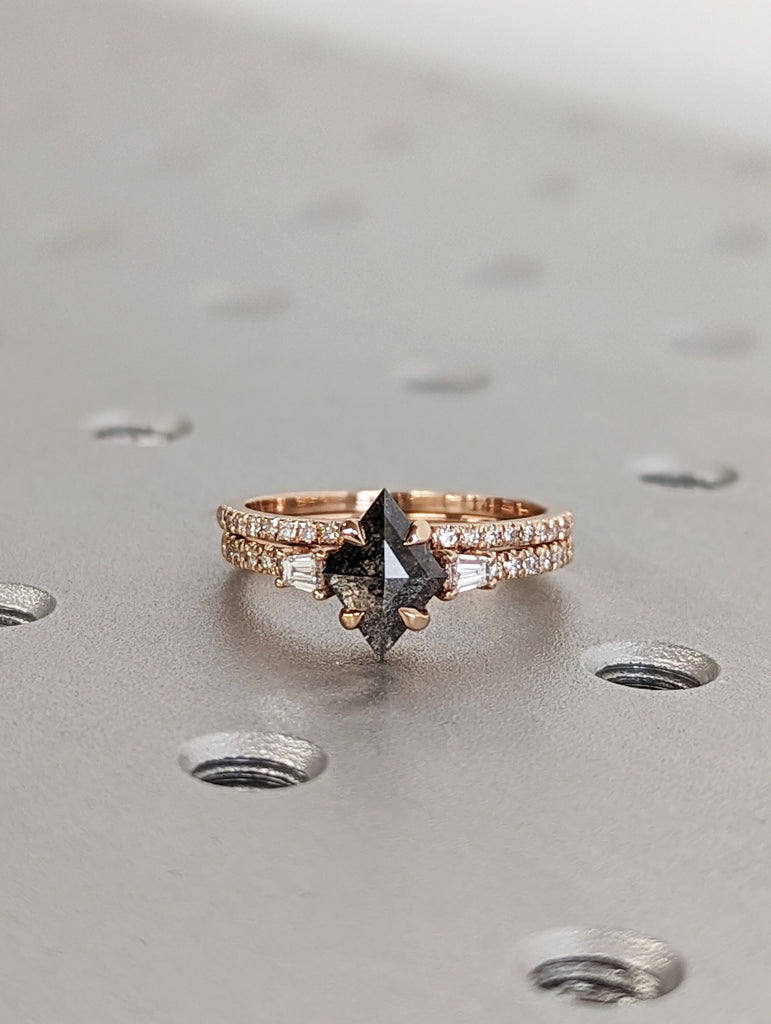 Galaxy Raw Salt and Pepper Diamond Ring- Kite Cut Diamond Engagement Ring Sets- Unique Bridal Geometric Diamond Promise Ring- 14K Rose Gold