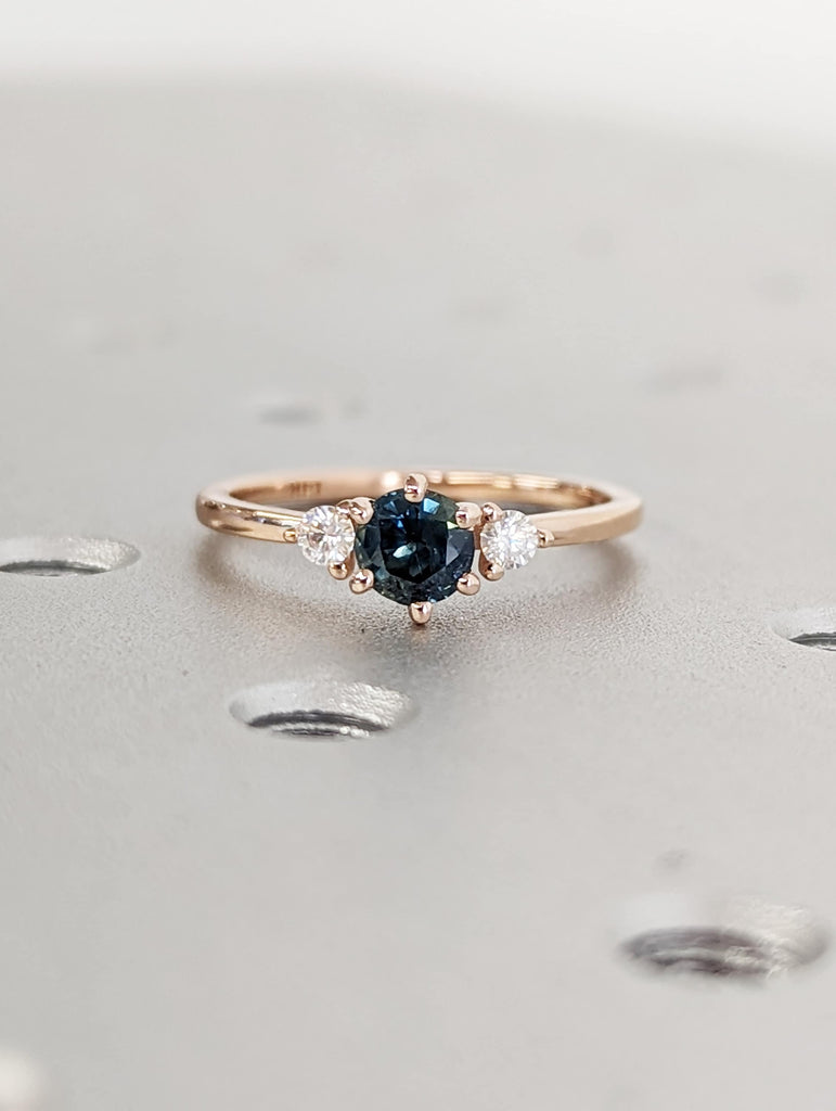 14K Rose Gold Round Cut Peacock Sapphire Engagement Ring, Dainty Statement Sapphire Gemstone Ring, Art Deco Ring, Anniversary Gift