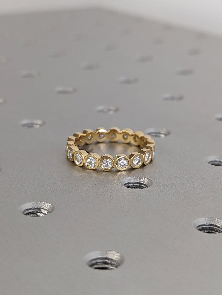 14k 18k Gold Full Diamond Moissanite Eternity Ring, Stackable Ring Wedding Band, Bezel Set Ring for Her, Dainty Wedding Engagement Ring
