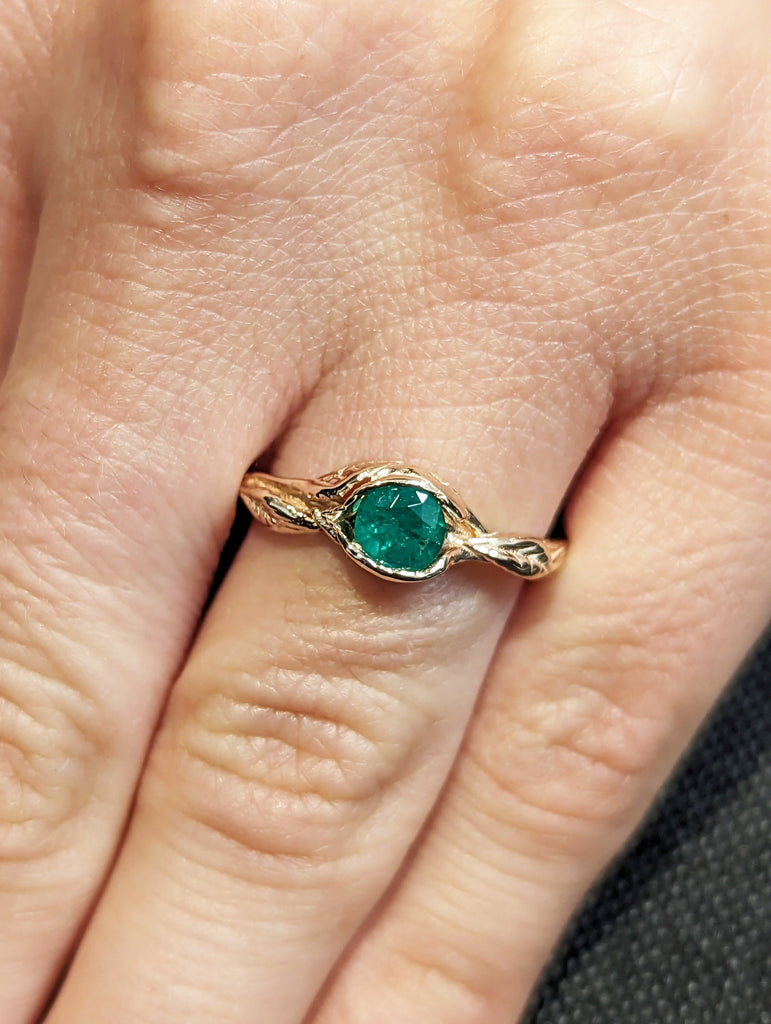 Lab Emerald Ring • Lotus Engagement Ring • Gift For Her • Unique Engagement Ring • Floral Ring • Ring For Her • Promise Ring • Vintage Ring