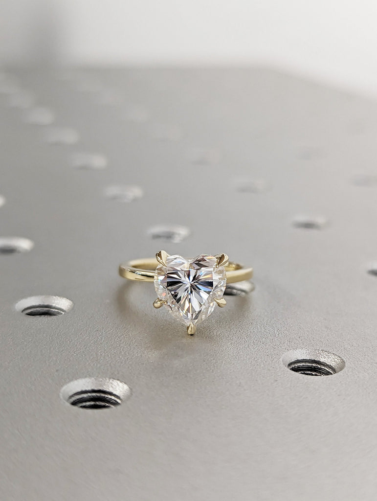 14K Solid Gold Engagement Ring /2.5CT Heart Moissanite Diamond Wedding Ring/Moissanite Engagement Ring/Stack Ring/Promise ring/Yellow gold