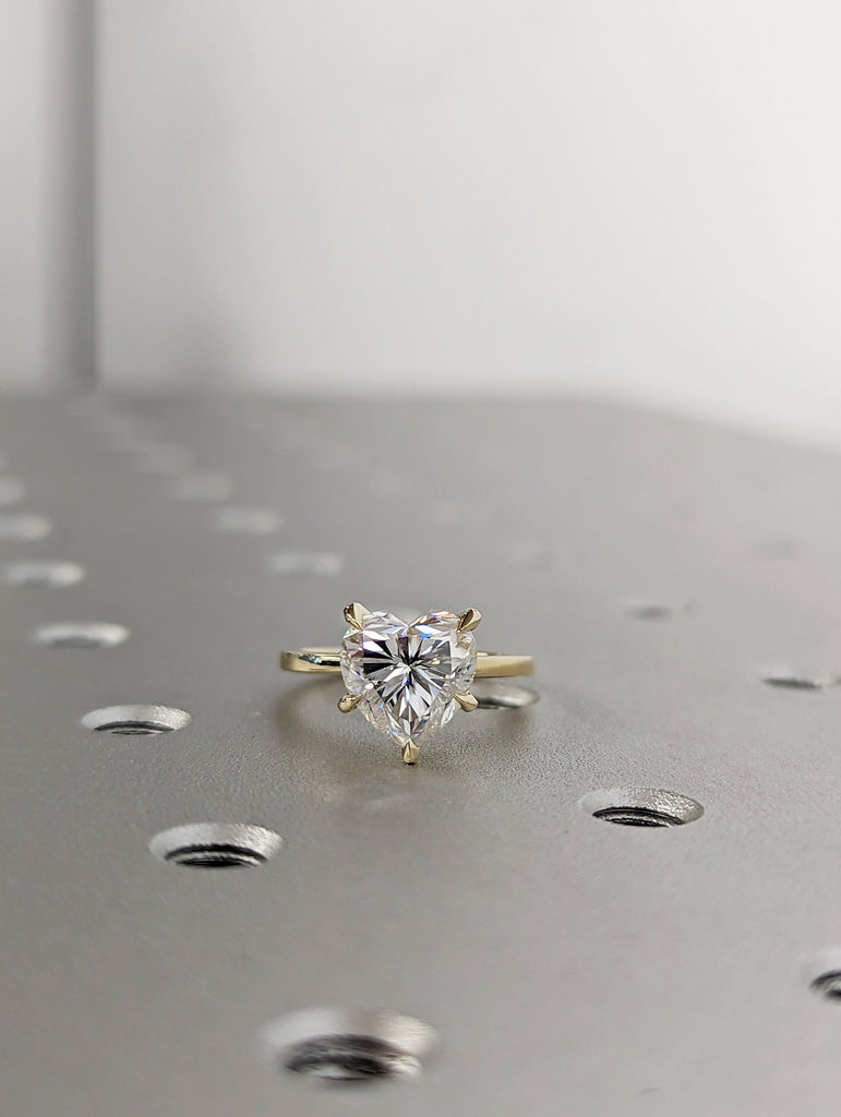 14K Solid Gold Engagement Ring /2.5CT Heart Moissanite Diamond Wedding Ring/Moissanite Engagement Ring/Stack Ring/Promise ring/Yellow gold