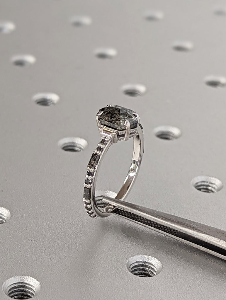 2ct Salt and Pepper Diamond 18K White Gold Engagement Ring | Unique Diamond Band | Rose Cut Geometric Ring | Luxury Anniversary Gift for Her