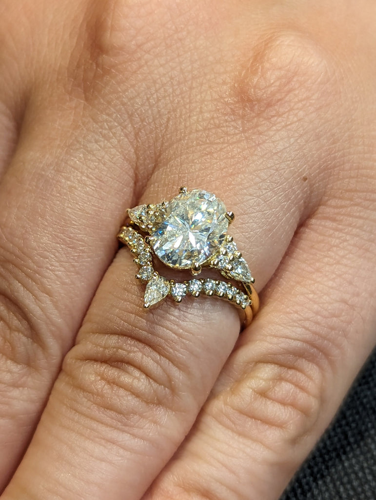 Vintage 2.5ct Oval Moissanite Diamond 18K Yellow Gold Bridal Ring Set | Unique Pear Moissanite Cluster Ring | Fine Luxury Wedding Jewelry