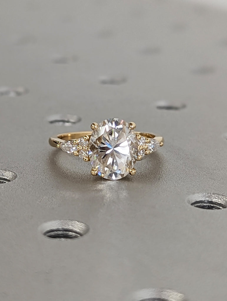 Elegant 2.5ct Oval Moissanite Diamond Engagement Ring | 18K Yellow Gold Promise Ring | Fine Custom Wedding Jewelry | Anniversary Gift