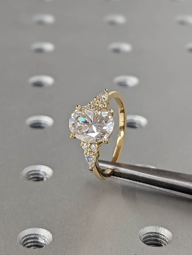Elegant 2.5ct Oval Moissanite Diamond Engagement Ring | 18K Yellow Gold Promise Ring | Fine Custom Wedding Jewelry | Anniversary Gift