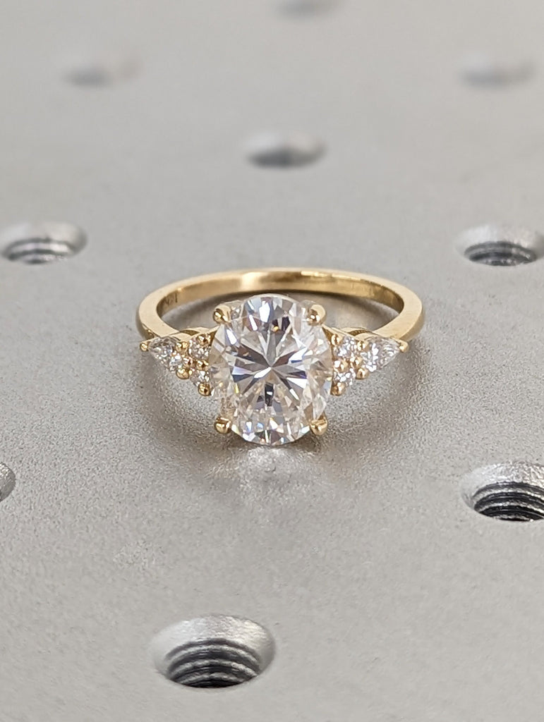 18K Yellow Gold 2.5ct Oval Lab Diamond Luxury Engagement Ring | Unique Pear Moissanite Cluster Ring | Vintage Handmade Bridal Jewelry
