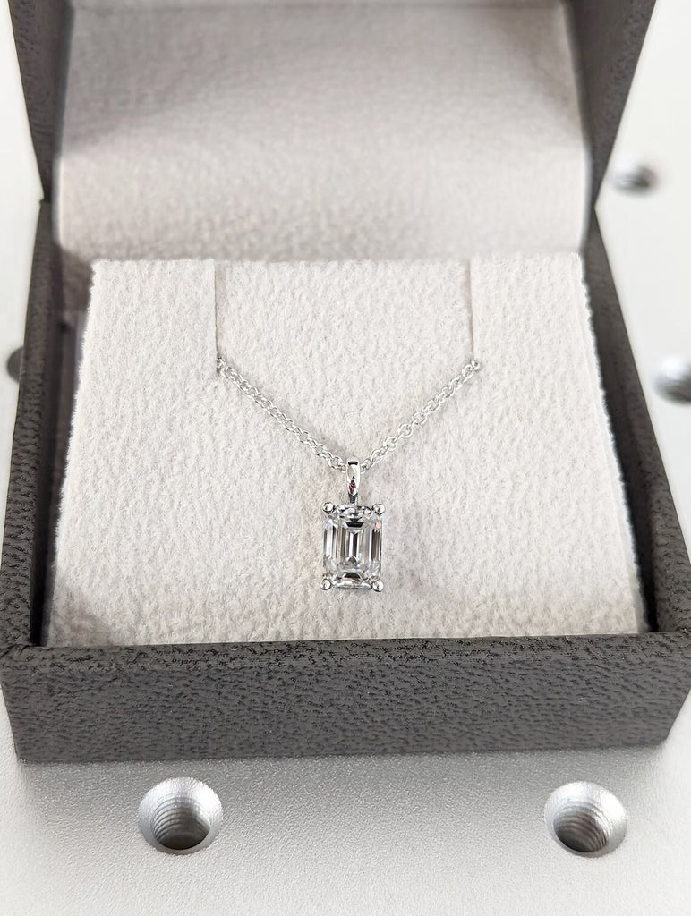 Solitaire Lab Grown Diamond Necklace / Emerald Cut Lab Diamond 1ct in 14k Gold / Minimalist Necklace / Solitaire Necklace / Simulant Diamond