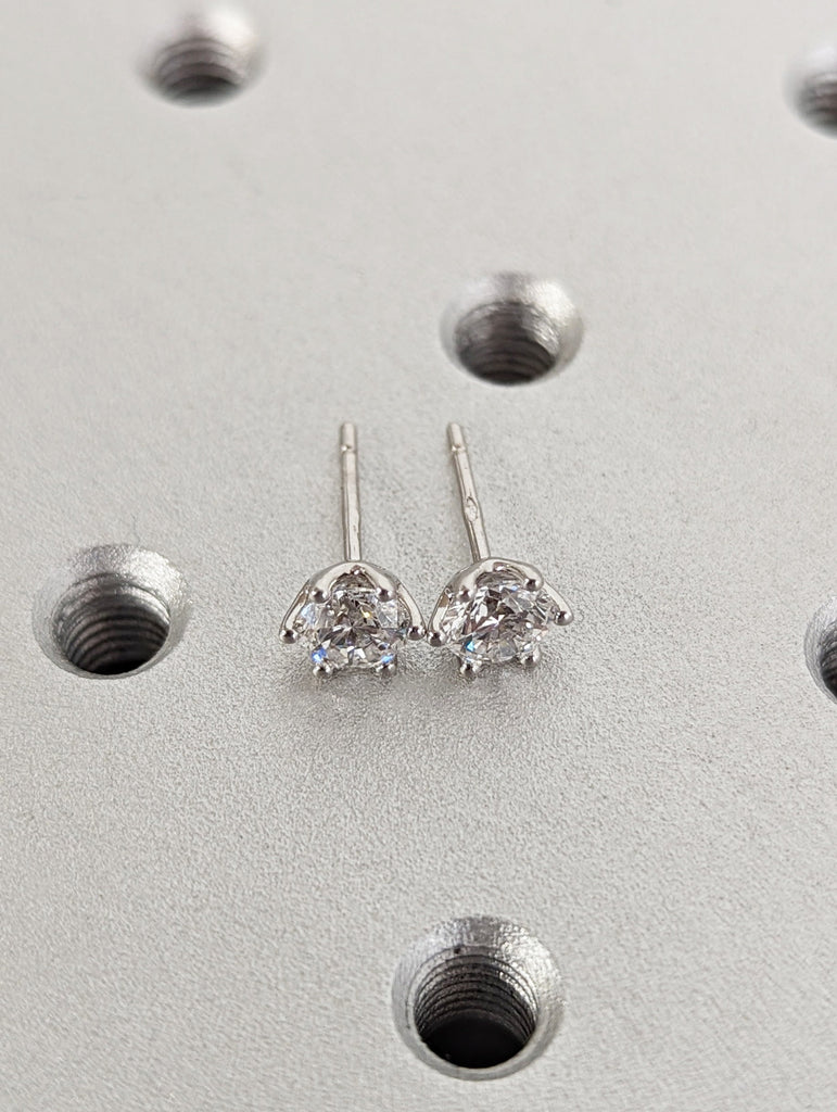 1 TCW Round Cut Moissanite Stud Earrings, Six Prongs Earrings, Moissanite Wedding Earrings, Push Back Earrings, Anniversary Gift, Solitaire