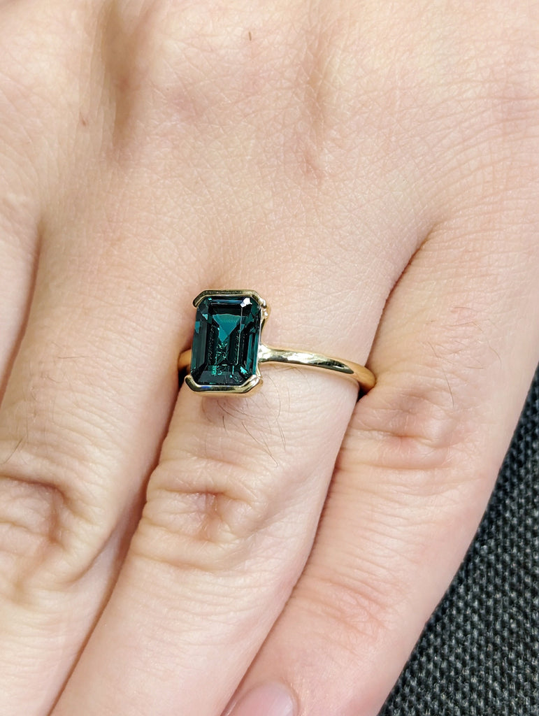 Green Emerald Engagement Ring in 14k Yellow Gold, 1.5ct Emerald Cut, May Birthstone Ring, Wedding Bridal, Solitaire Floating Bezel Setting