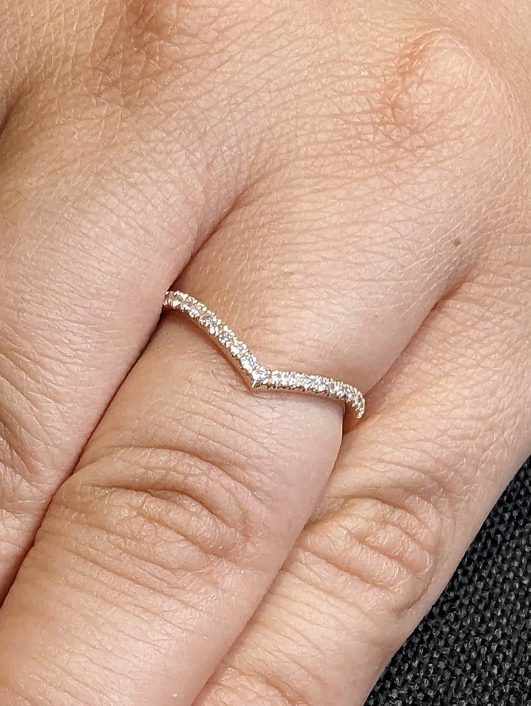 Curved Wedding Band Round Shaped Gold Diamond Wedding Band Unique Chevron Matching Stacking Band Unique Anniversary Delicate Wishbone Ring