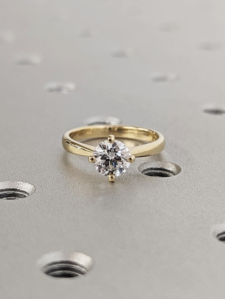 4-Prong Round Engagement Ring in 14k Solid Gold / 1 CT Moissanite Engagement Rings / Solitaire Moissanite Ring / Gold Promise Ring / Simple