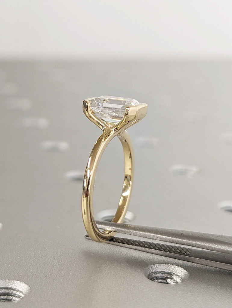 Emerald Cut 1.5 carat D-F Color VVS-VS Clarity Lab Created Diamond Solitaire Engagement Ring 14k Yellow Gold Floating Bezel Setting Art Deco