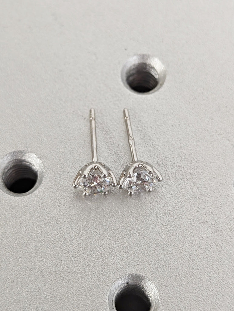 1 TCW Round Cut Moissanite Stud Earrings, Six Prongs Earrings, Moissanite Wedding Earrings, Push Back Earrings, Anniversary Gift, Solitaire