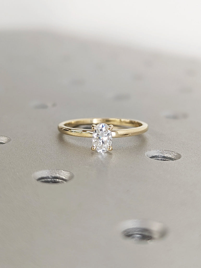 0.5ct Moissanite Oval Engagement Ring, Oval Moissanite and Solitaire Wedding Ring, Yellow Gold Moissanite Ring, Simple Promise Ring, Vintage