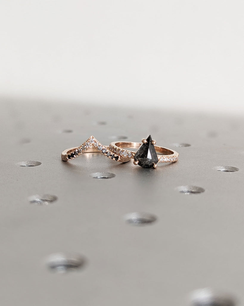 Raw Diamond Fan Cut Diamond, Salt and Pepper, Unique Engagement Ring, Rose Gold Geometric Diamond Ring, 14k Gold, Custom Handmade, Hammered