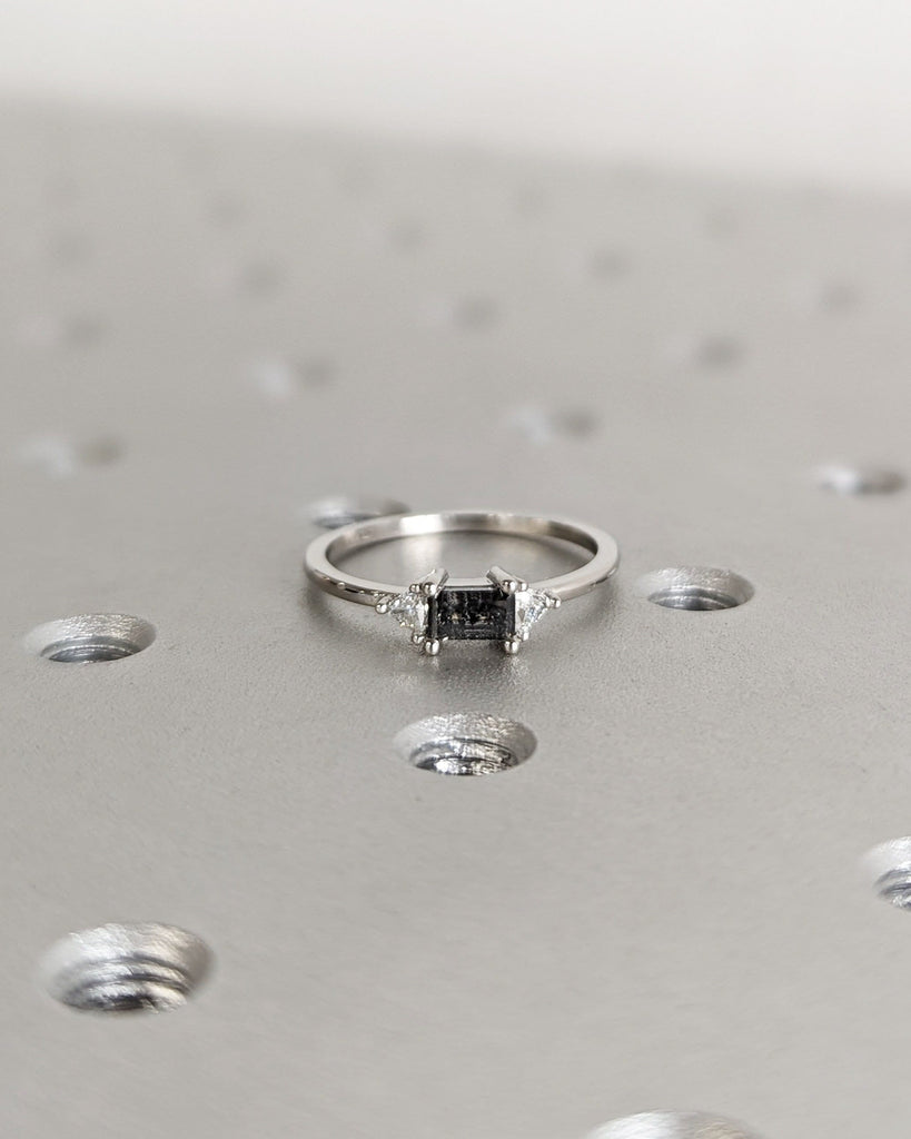 Salt And Pepper Diamond Baguette Ring, Salt And Pepper Diamond Vintage Engagement Ring, Vintage Baguette Ring, Raw Diamond Ring, Trillion