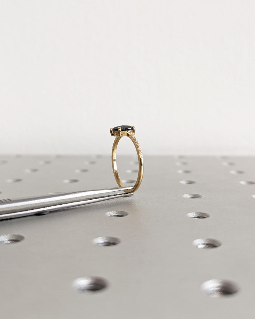 1 Carat 1920's Raw Salt and Pepper Diamond, Pear Diamond Ring, Unique Engagement Bridal , Black, Gray Pear 18k Yellow Rose White Black Gold