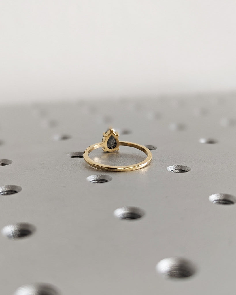 1 Carat 1920's Raw Salt and Pepper Diamond, Pear Diamond Ring, Unique Engagement Bridal , Black, Gray Pear 18k Yellow Rose White Black Gold