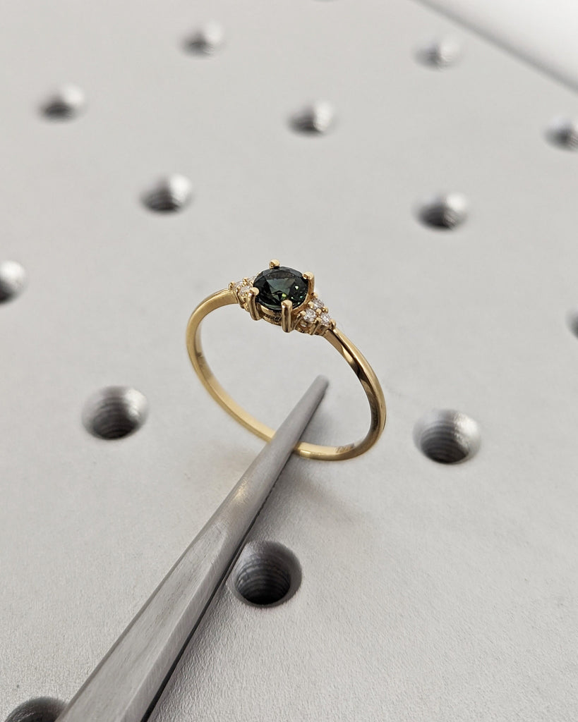 Peacock Sapphire Engagement Ring Vintage Round Cut Blue Green Sapphire Rose Gold Teal Sapphire Diamond Cluster Ring Moissanite Anniversary