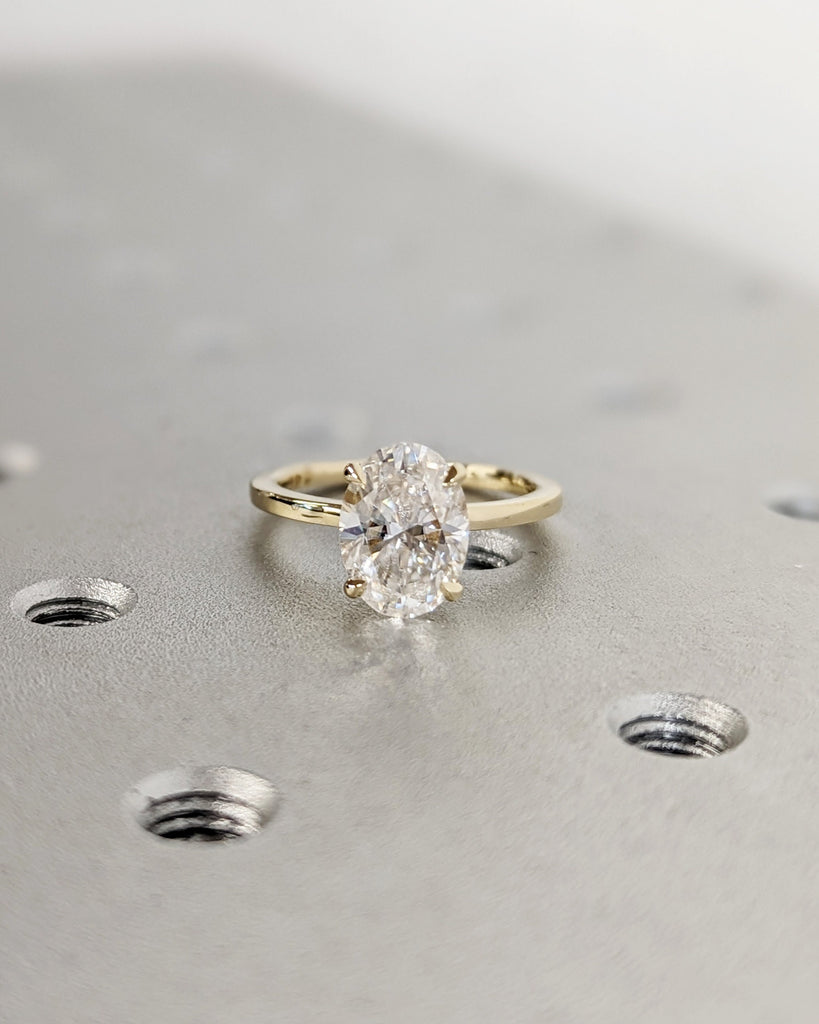 2.0cts Moissanite Oval Engagement Ring, Oval Moissanite and Solitaire Wedding Ring, Yellow Gold Moissanite Ring, Minimalist Ring, Art Deco