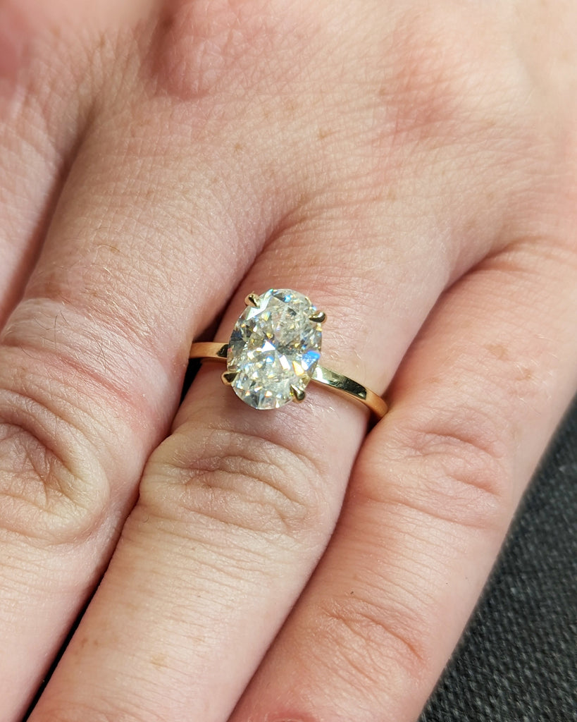 2.0cts Moissanite Oval Engagement Ring, Oval Moissanite and Solitaire Wedding Ring, Yellow Gold Moissanite Ring, Minimalist Ring, Art Deco