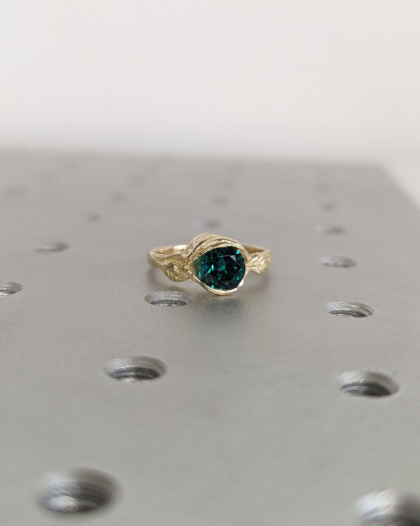 Emerald Ring • Lotus Engagement Ring • Gift For Her • Unique Engagement Ring • Floral Ring • Ring For Her • Promise Ring • Vintage Ring