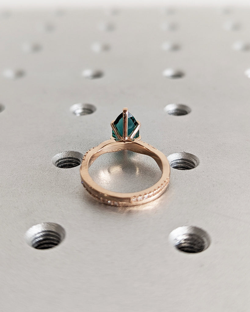 Green Emerald Engagement Ring Set Rose Gold Emerald Ring Vintage Diamond Twist Band May Birthstone Ring 2pcs Wedding Ring Set Promise Ring