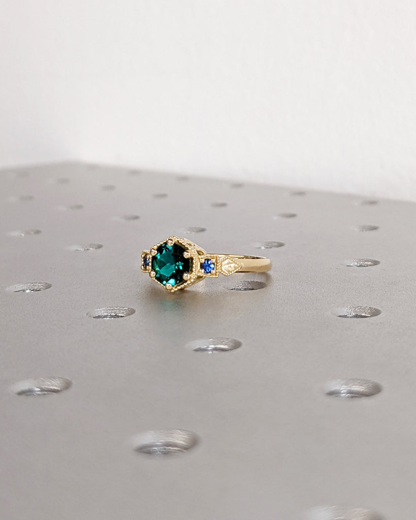 Emerald Ring Vintage Emerald Engagement Ring 18K Gold Ring Gift Unique Antique Wedding Promise Anniversary Ring For Her Birthstone Sapphire